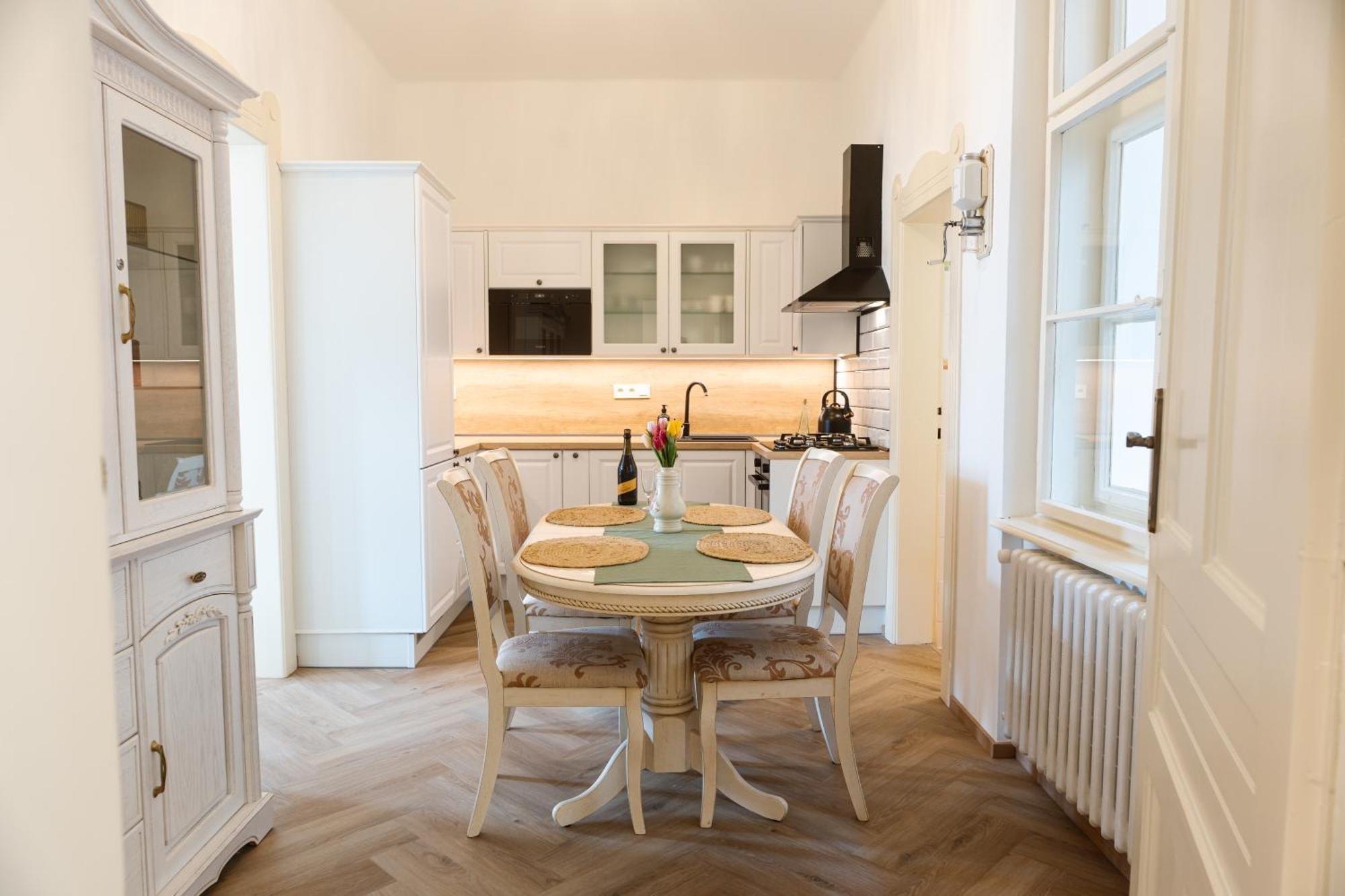 Franz Josef Apartmany, Apartman Zita ديشين المظهر الخارجي الصورة